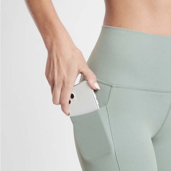 NWOT Athleta Sage Green Leggings - Picture 2 of 13